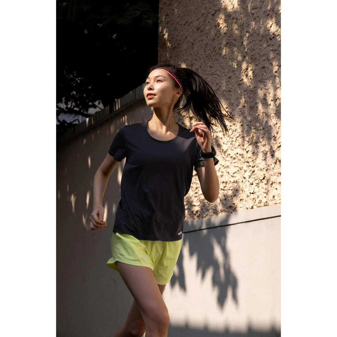POLERA DE RUNNING TRANSPIRABLE MUJER KIPRUN RUN 100 - Image 13