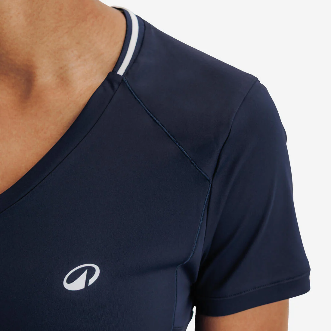 POLERA TENIS MUJER CUELLO V DRY - Image 14