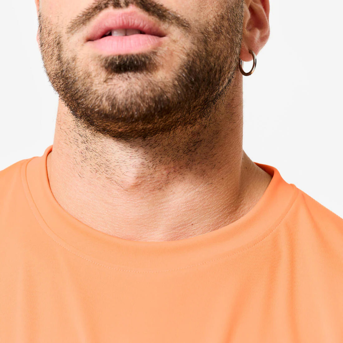 Polera Fitness Essential Negro Manga Corta Cuello Redondo Transpirable - Image 19