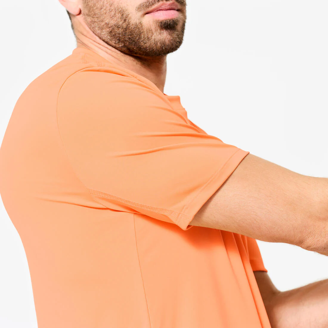 Polera Fitness Essential Negro Manga Corta Cuello Redondo Transpirable - Image 37