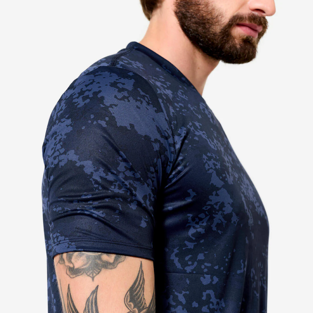 Polera Fitness Essential Negro Manga Corta Cuello Redondo Transpirable - Image 38
