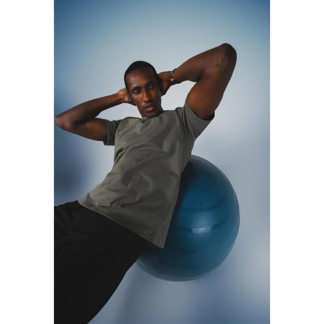 POLERA FITNESS HOMBRE CUELLO REDONDO - Image 37