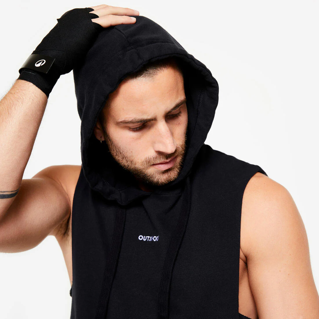 POLERA NEGRA HOMBRE CON CAPUCHA BOXEO - Image 3