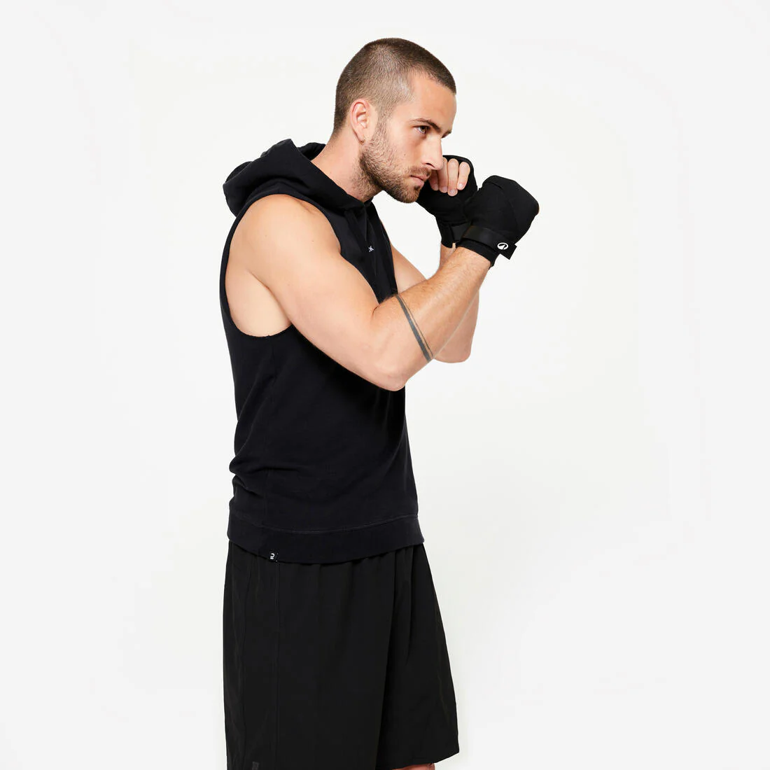 POLERA NEGRA HOMBRE CON CAPUCHA BOXEO - Image 4