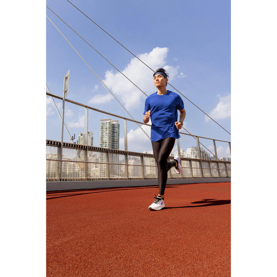 POLERA RUNNING SIN COSTURAS HOMBRE KIPRUN RUN 500 CONFORT - Image 16