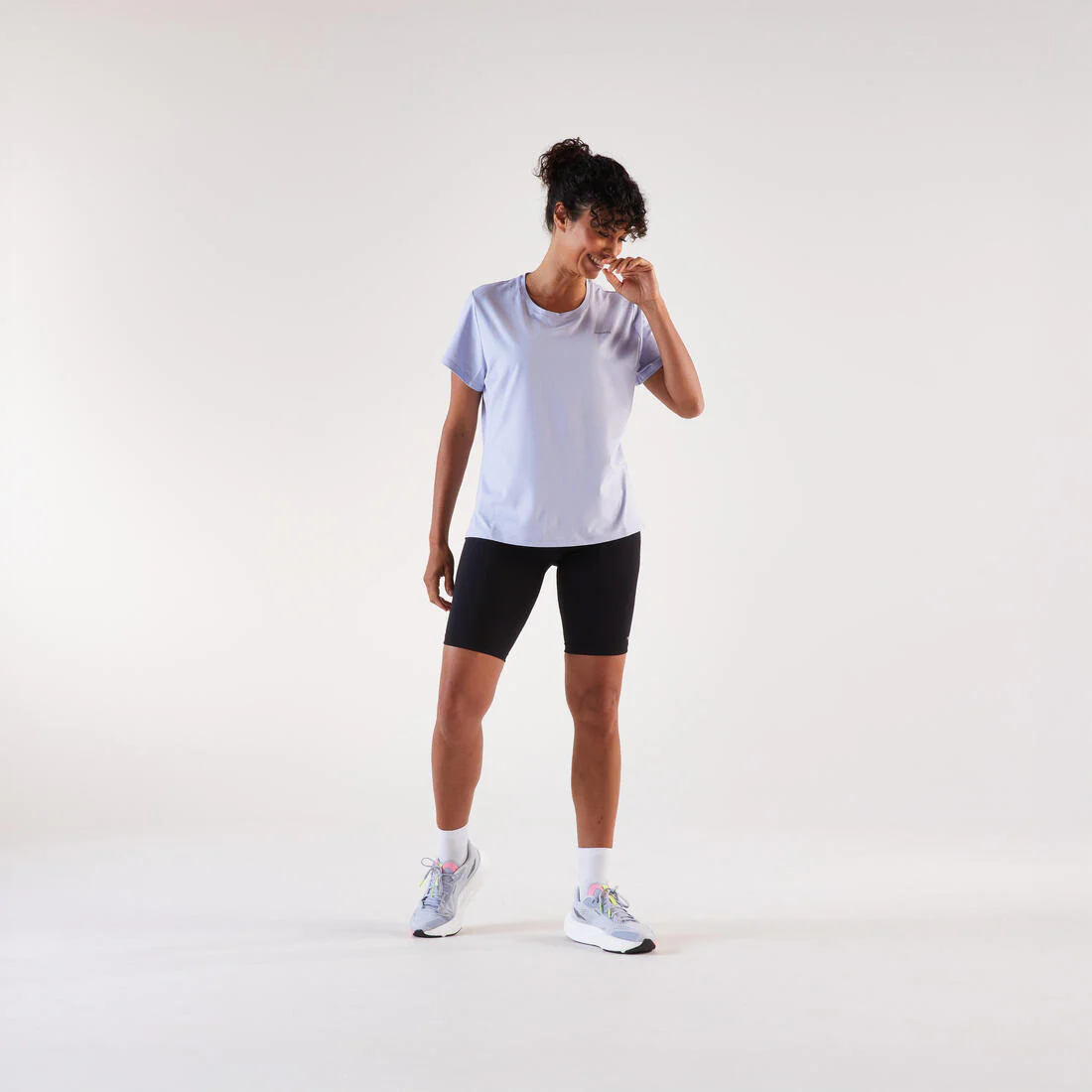 POLERA RUNNING TRANSPIRABLE MUJER KIPRUN RUN 500 DRY - Image 11