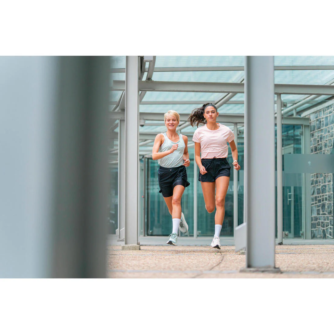 POLERA RUNNING TRANSPIRABLE MUJER KIPRUN RUN 500 DRY - Image 31