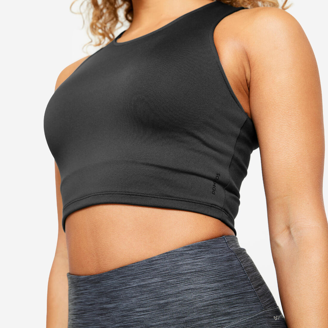 POLERA SIN MANGAS FITNESS MUJER CORTE CROP TOP - Image 5