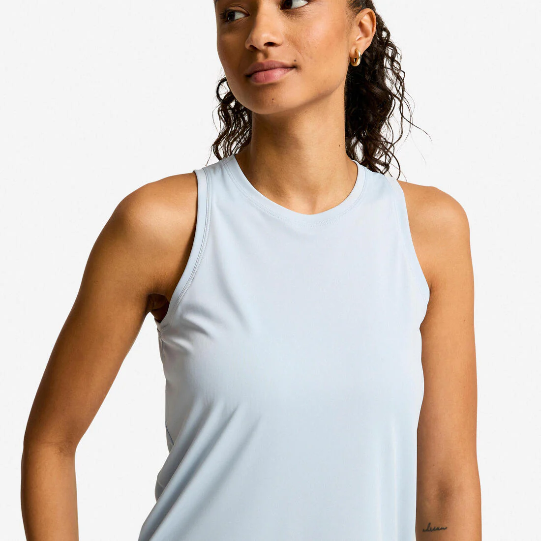 POLERA SIN MANGAS FITNESS MUJER CORTE RECTO - Image 25