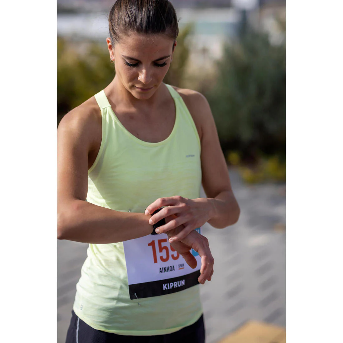 POLERA SOSTÉN INTEGRADO RUNNING MUJER KIPRUN RUN500 COMODIDAD - Image 10