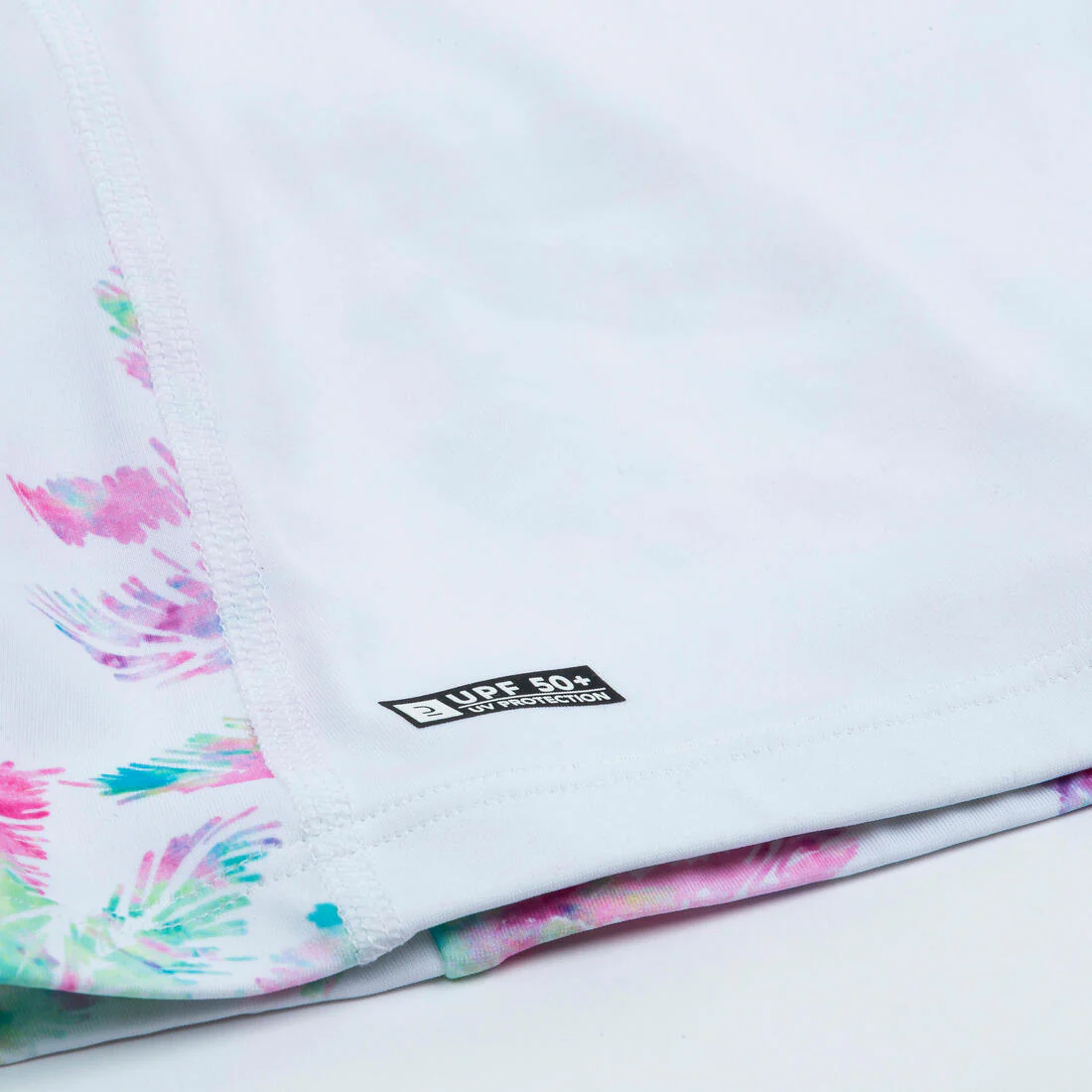 Polera UV niños manga corta surf blanco con diseño palmeras - Image 6