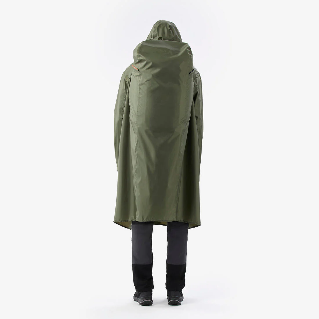 PONCHO IMPERMEABLE DE SENDERISMO AJUSTABLE 75 L MÁX MT900 2.0 CAQUI - Image 7
