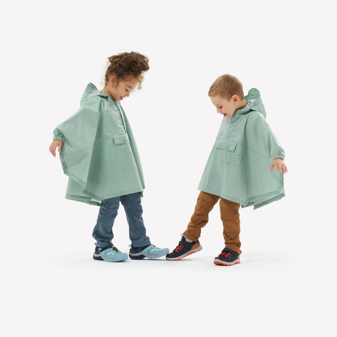 PONCHO IMPERMEABLE DE SENDERISMO NIÑOS MH100 KID - Image 4