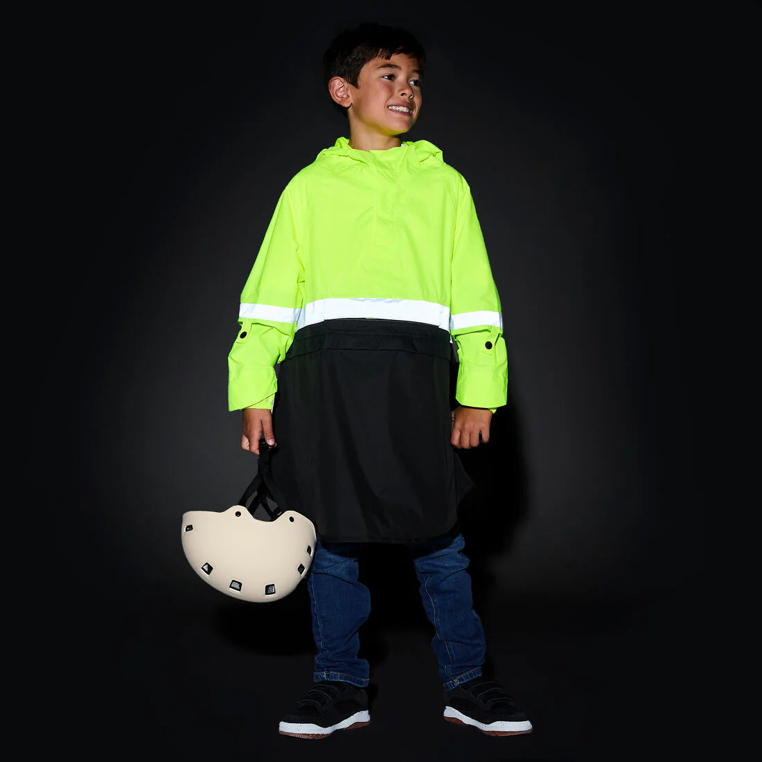 PONCHO NIÑOS NEGRO-AMARILLO FLUORESCENTE VISIBILIDAD DIURNA/NOCTURNA IMPERMEABLE - Image 11