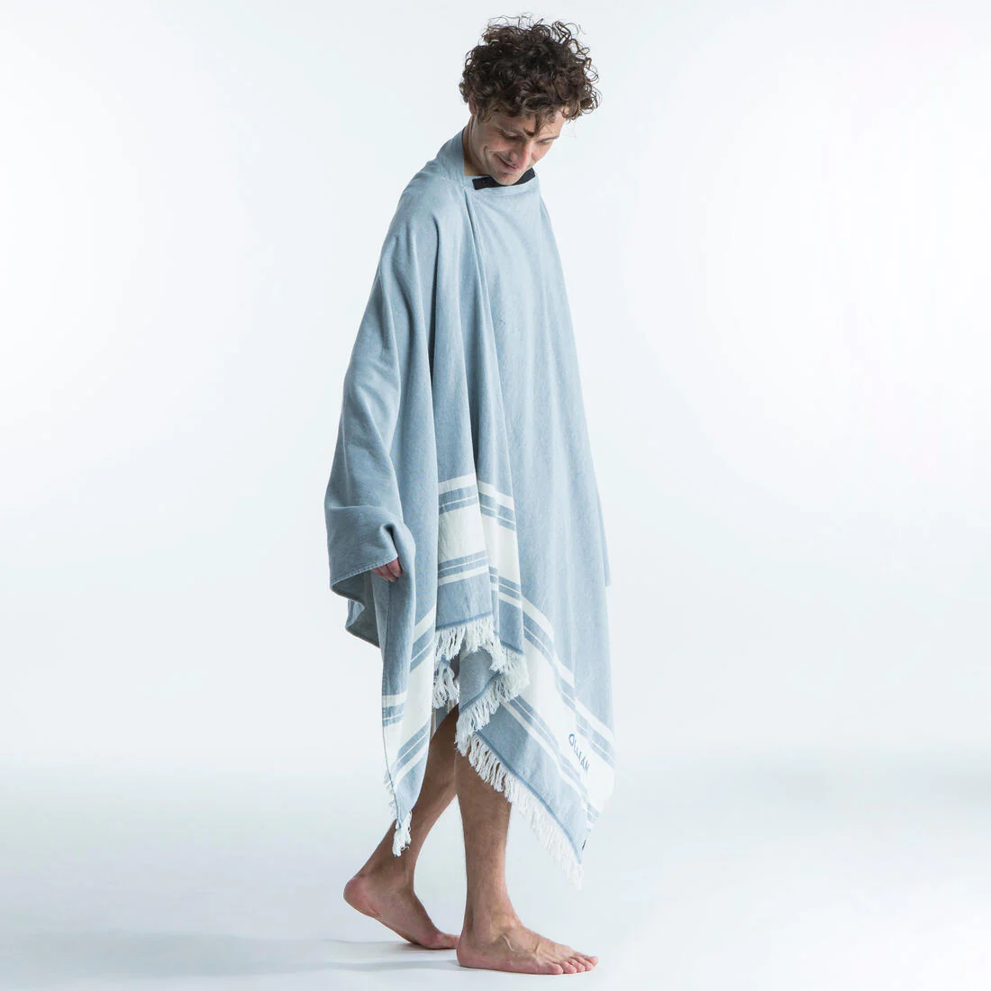 Poncho toalla adulto de algodón celeste - Image 8