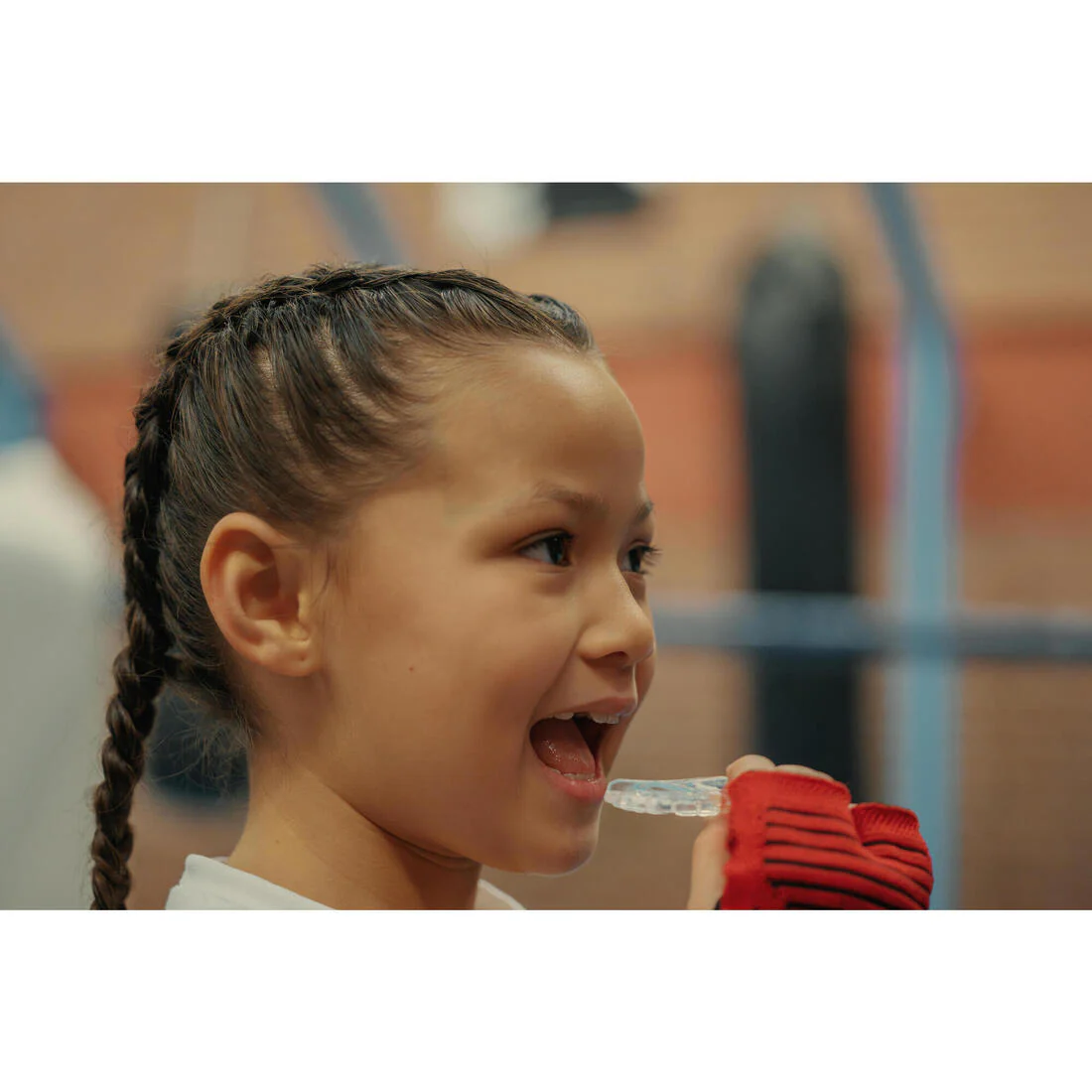 PROTECTOR BUCAL BOXEO/ARTES MARCIALES NIÑOS TRANSPARENTE - Image 4
