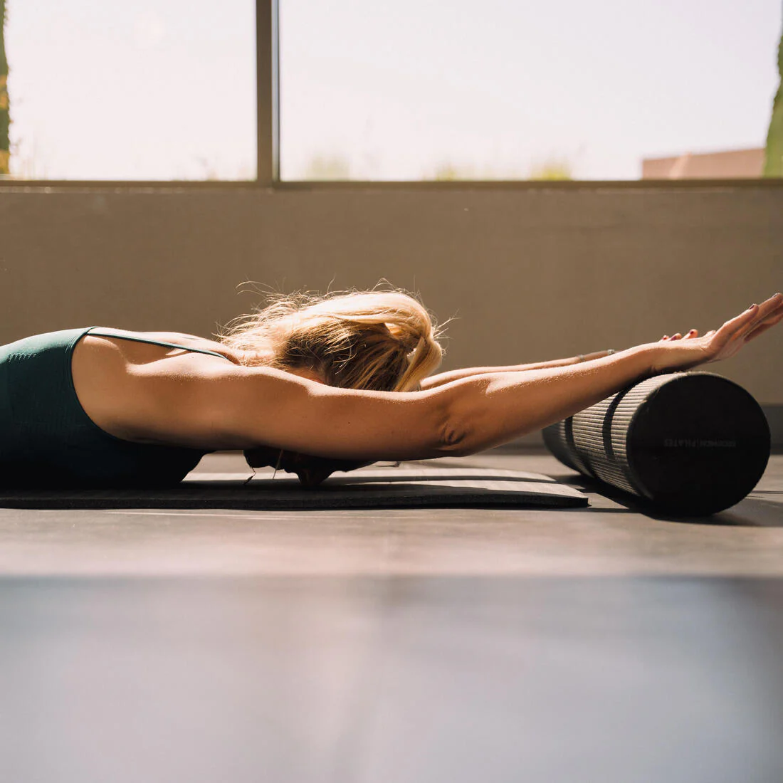 RODILLO GOMA PILATES FOAM ROLLER 90 CM LARGO 15 CM DIÁMETRO - Image 2
