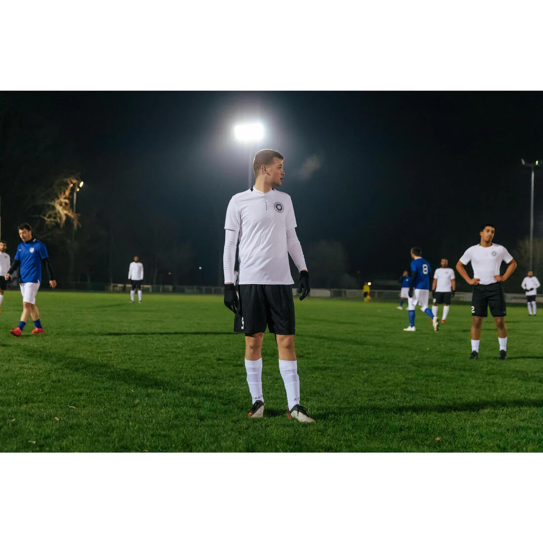 SHORT DE FÚTBOL ADULTO ESSENTIEL - Image 24