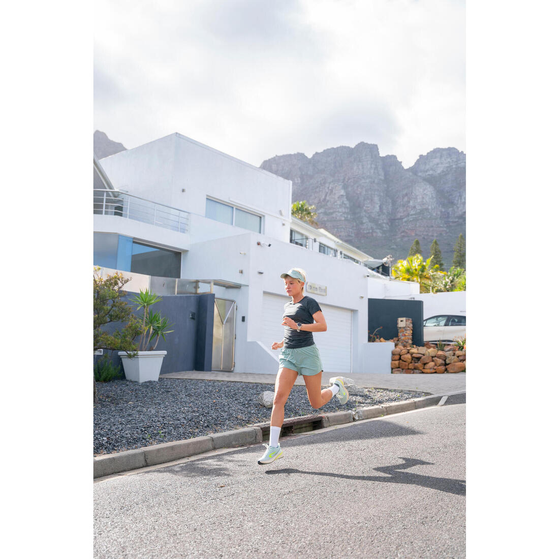 SHORT RUNNING TRANSPIRABLE MUJER KIPRUN RUN 500 DRY - Image 10