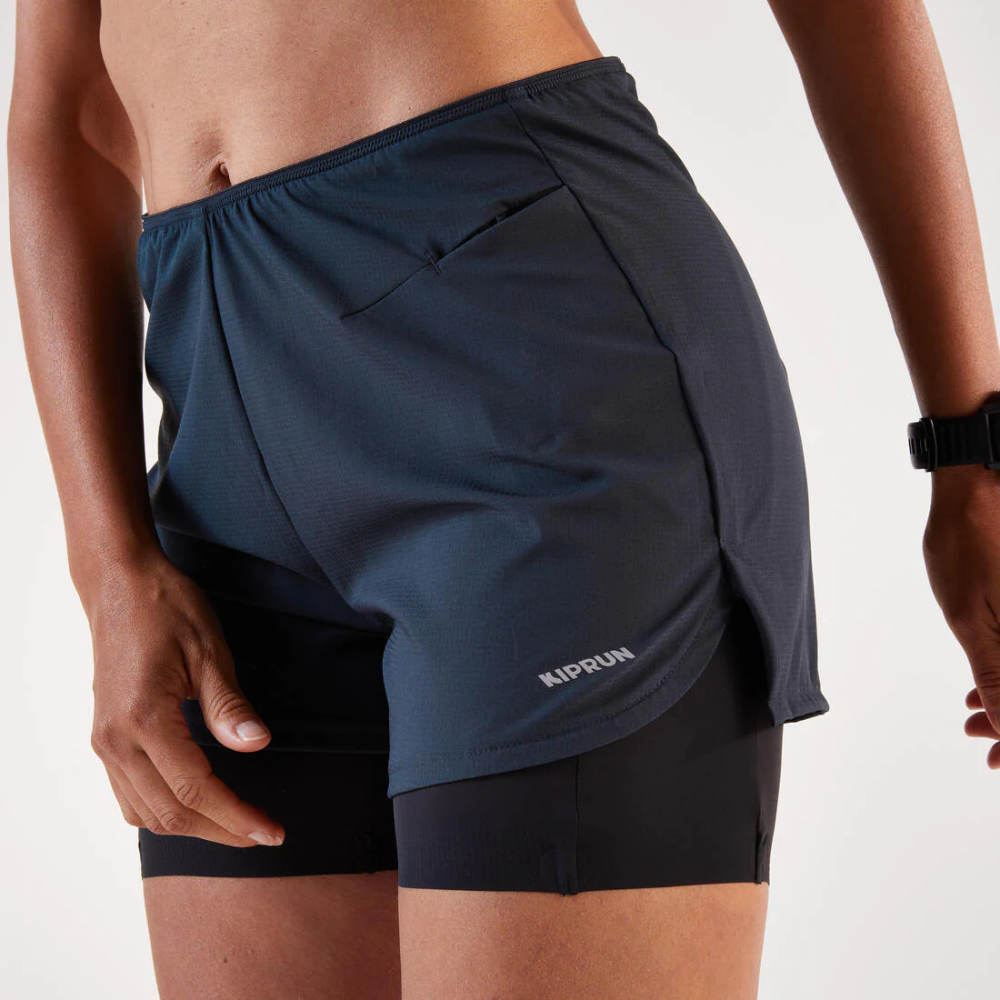 SHORT 2 EN 1 DE RUNNING & TRAILMUJER  KIPRUN RUN 500 - Image 16