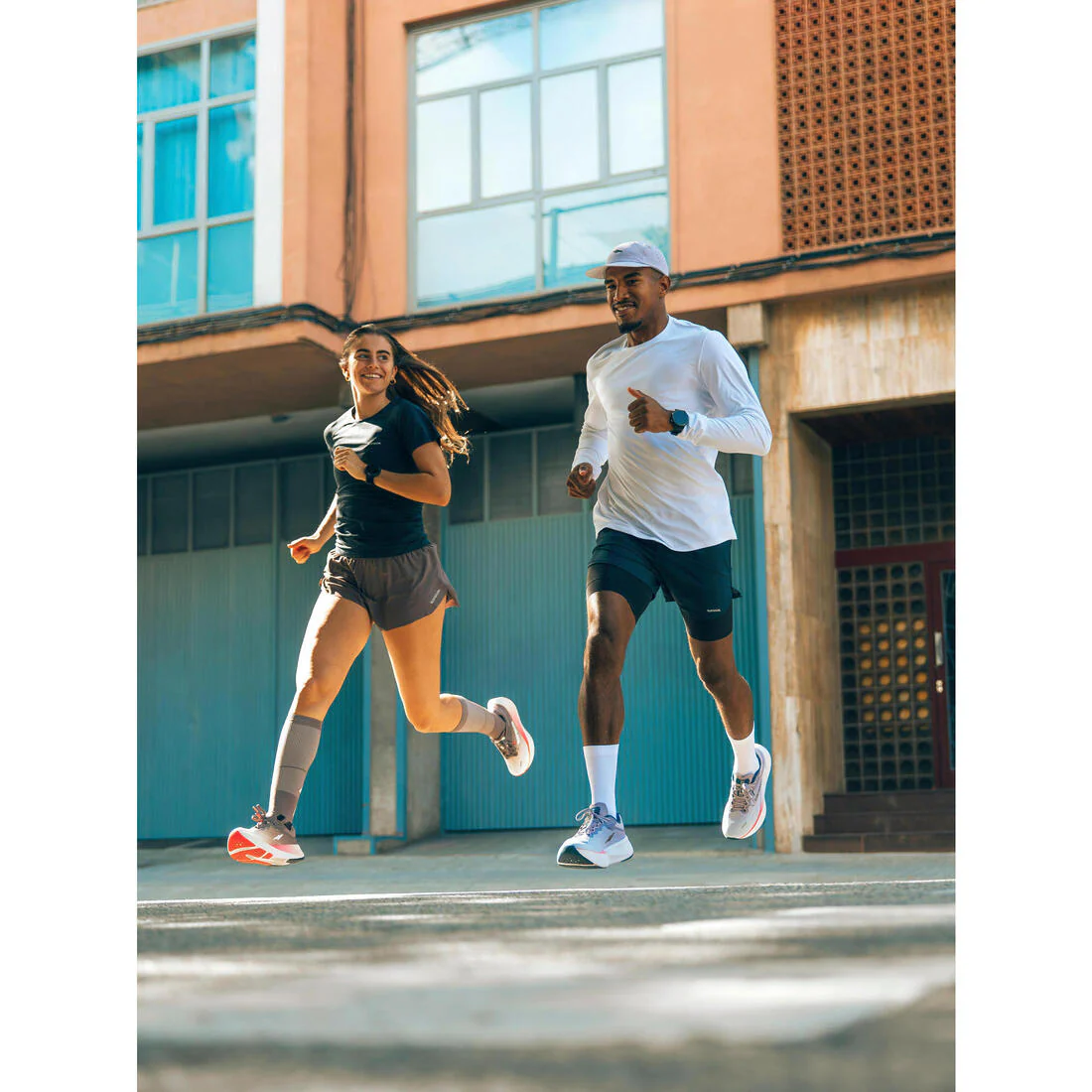 SHORTS 2 EN 1 RUNNING HOMBRE RUN 500 CONFORT - Image 19