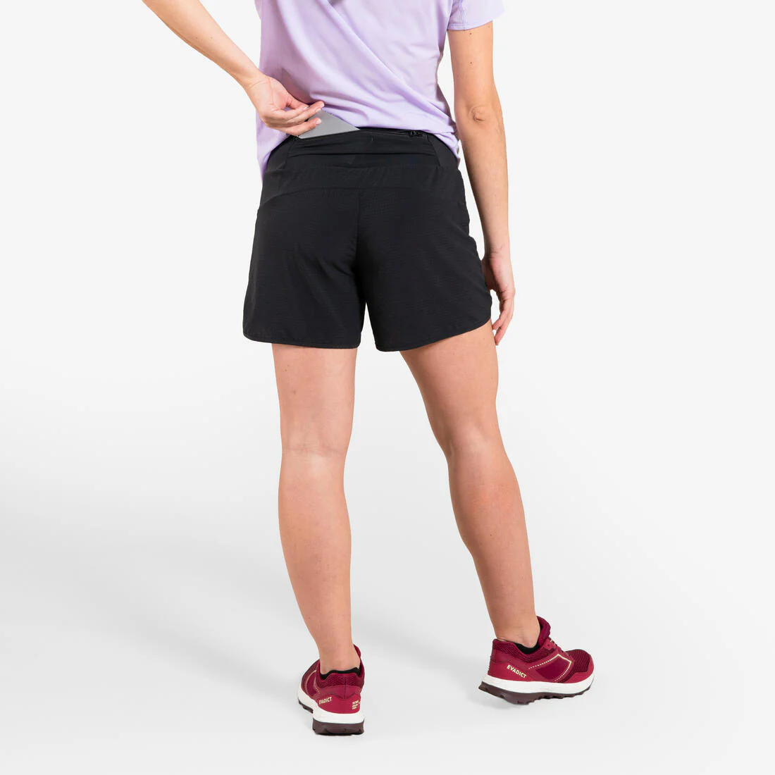 SHORTS TRAIL RUNNING MUJER NEGRO HOLGADO - Image 4