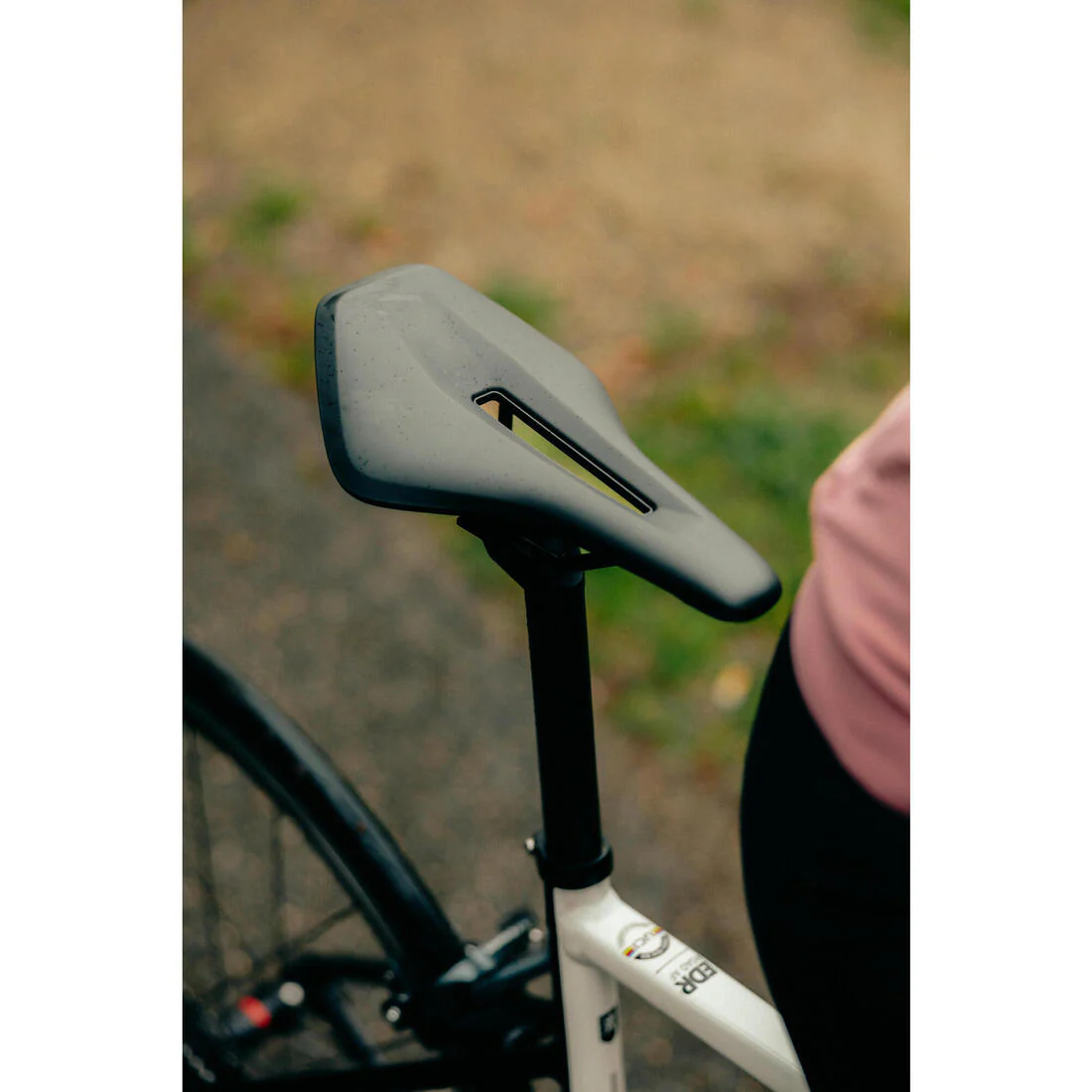 SILLÍN BICICLETA CARRETERA/MTB LIGHT UNISEX 155 MM - Image 12