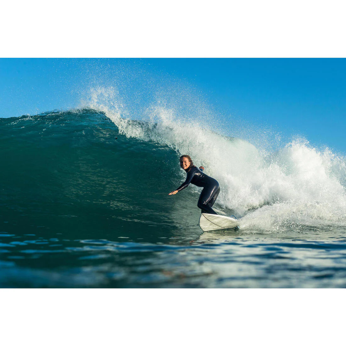 Tabla de surf shortboard 900 6'1" 33L incluye 3 quillas - Image 13