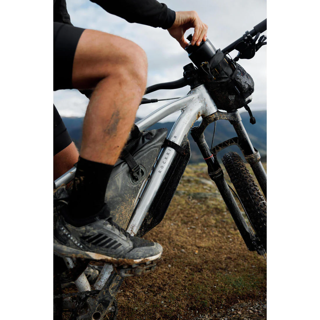 TAPABARROS BICICLETA MTB PROTECCIÓN CUADRO 26" / 27,5" / 29" NEGRO - Image 8