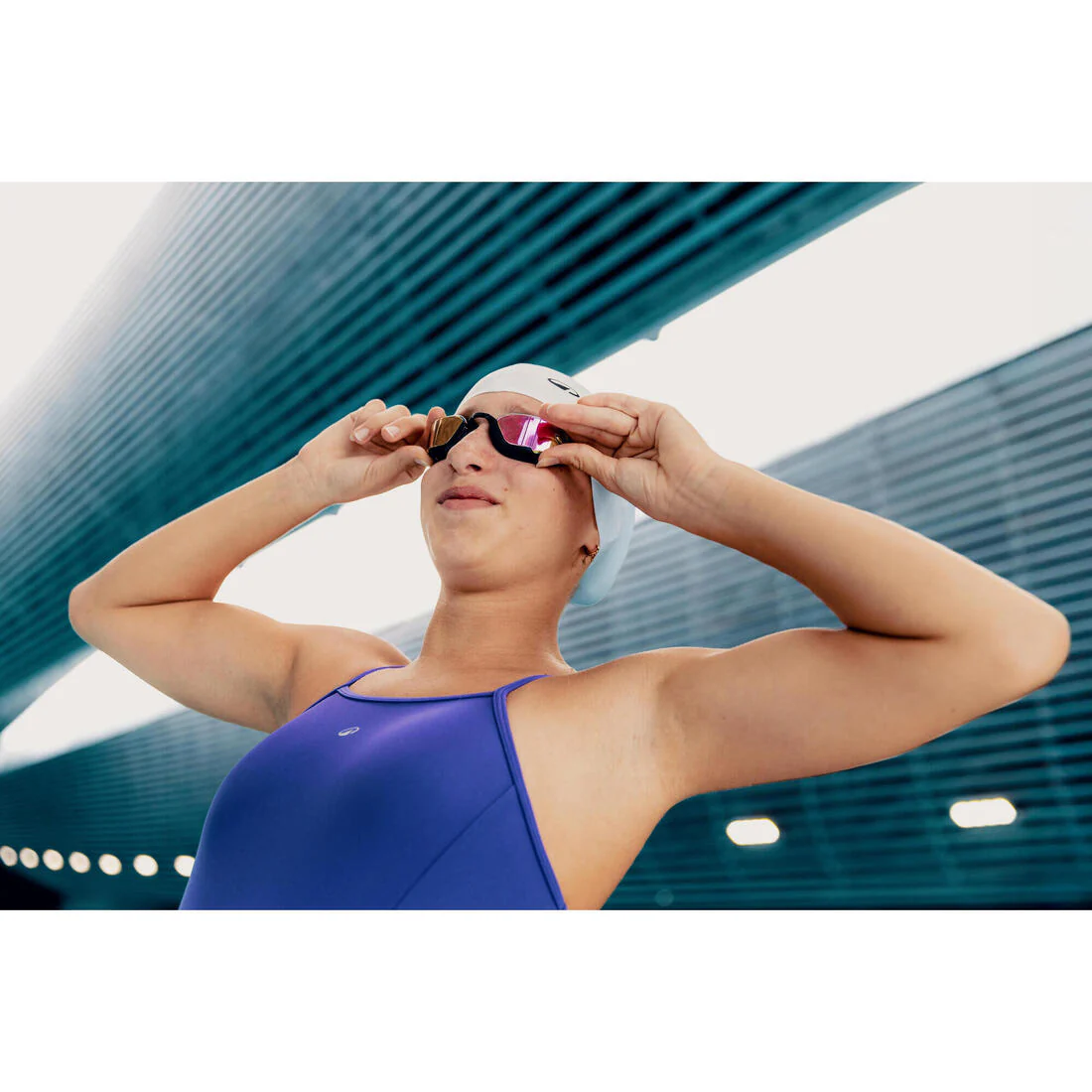Traje de baño deportivo niña negro 1 pieza Kamily - Image 18