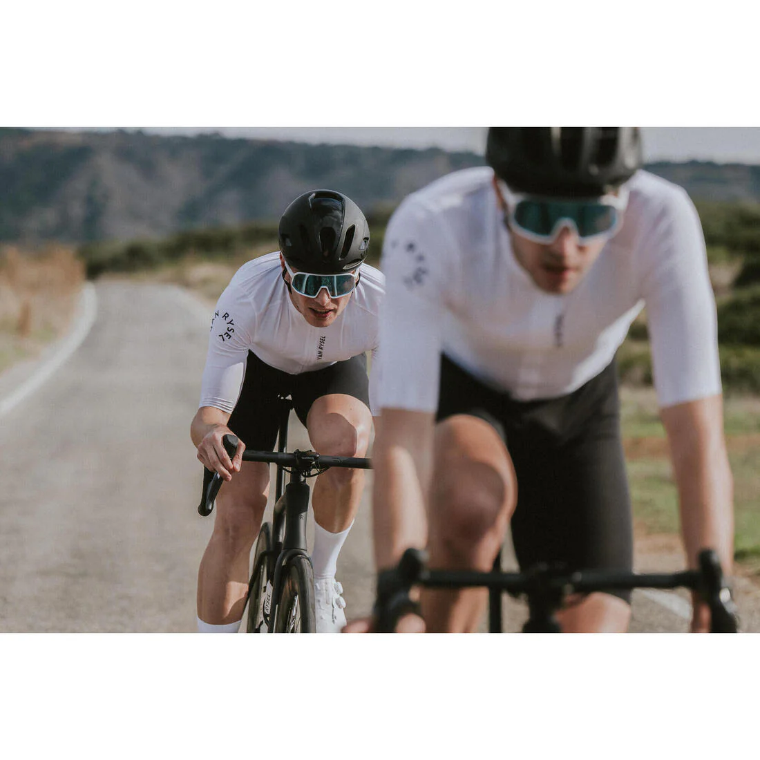 TRICOTA CICLISMO RUTA UNISEX RACER 2 ADULTO MANGA CORTA VERANO NEGRA - Image 32